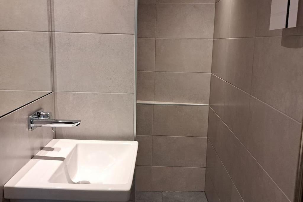 103C Nieuwe Vakantiewoning Met Sauna 웨스트카펠라 외부 사진